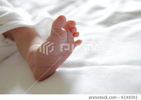 Newborn 6148301