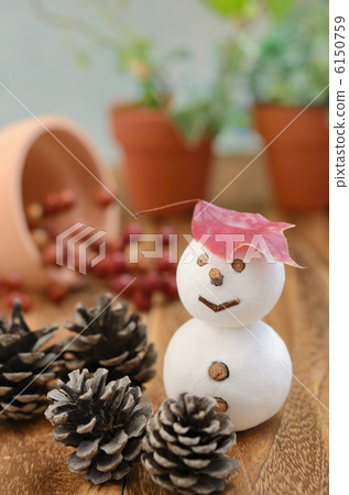 雪人的玩偶和Toukaede的秋葉 6150759