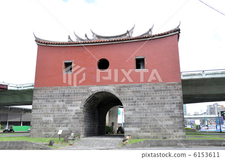 Taipei North Gate 6153611