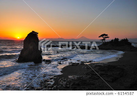 Sunset of the Akitani coast Sunset of the Akitani coast 6154587