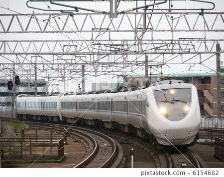 681 series non-penetrating leading car Thunderbird Otsu Kyo curve 681 series non-penetrating leading car Thunderbird Otsu Kyo curve 6154682