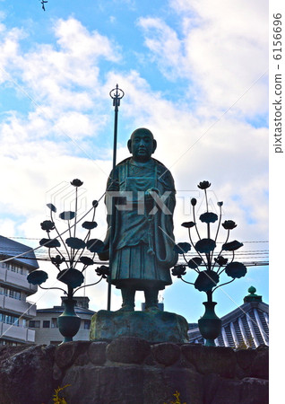 The statue of Kukai (Shitennoji / Osaka-shi Tennoji ward) 6156696