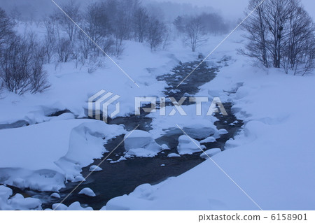 河雪景 6158901