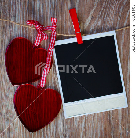 instant photo and two  hearts 6161606
