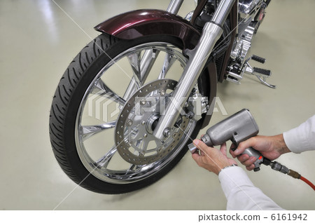 Tire change of motorcycle 6161942