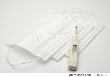 Mask a lot of clinical thermometers 6163302