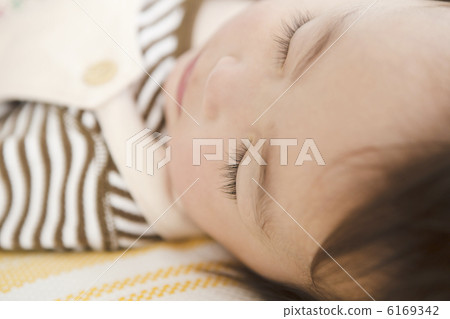 Baby's sleeping face 6169342