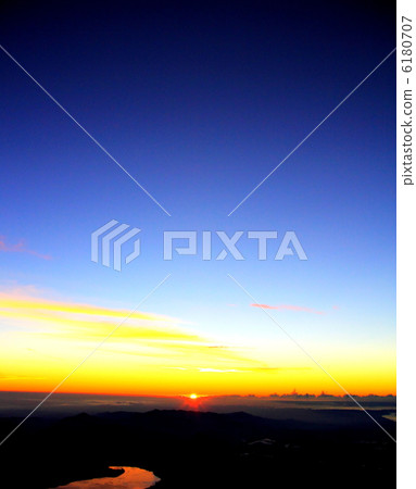 Sunrise from Mt. Fuji peak Sunrise from Mt. Fuji peak 6180707