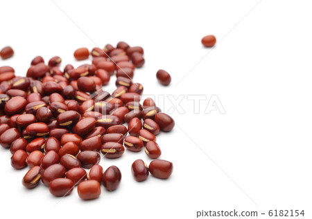 Red azuki bean white back Red azuki bean white back 6182154