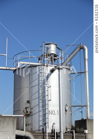 Water Tank 6182316
