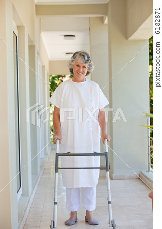 Senior woman with her zimmer frame 6182871