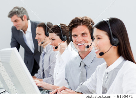 Self-assured customer service representatives