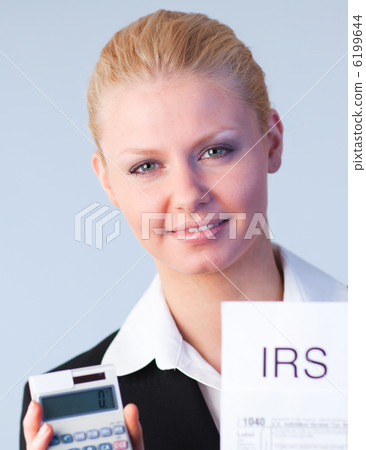 Filling in tax returns 6199644