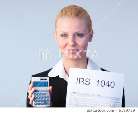 Filling in tax returns 6199789