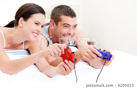 United couple playing video games 6205053