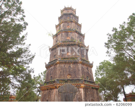 世界遺產越南Hue Tiemen寺Tuneyan塔 6206099