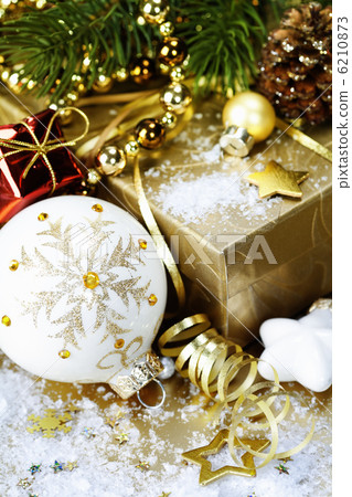 Christmas composition 6210873