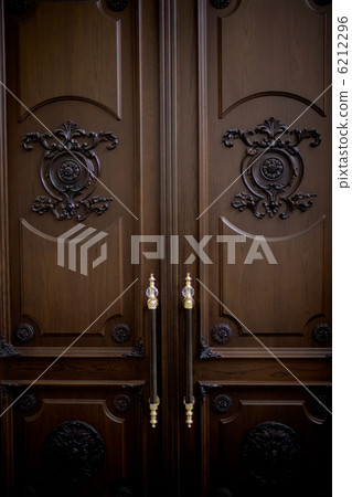 A door 6212296