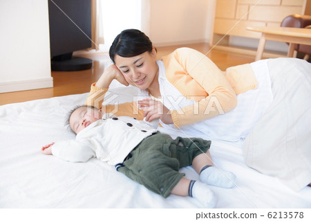 寶寶和家人 寶寶和家人 6213578