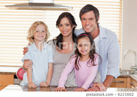 Family standing up 6221602
