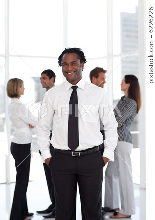 Afro male manager with his team 6226226