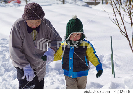 Great-grandmother and great-grandchild Great-grandmother and great-grandchild 6232636