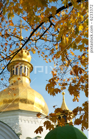 Kyiv city scene Kyiv city scene 6233372