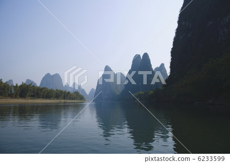 Buddha and Jiangjiang Buddha and Jiangjiang 6233599
