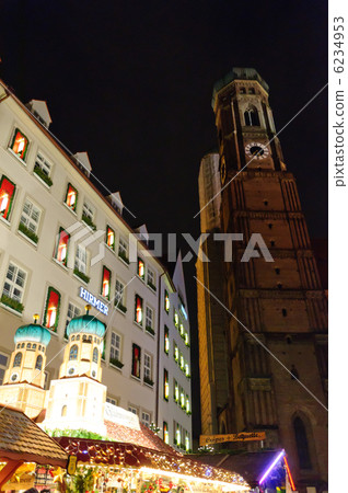 Germany Munich Frauen church and Christmas market 6234953