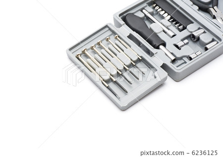 在白色背景的工具箱 6236125