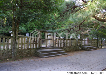 Hoshiie Tomb 6236189