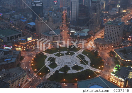 中山廣場來自世界貿易官方觀察站 6237346