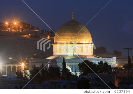 岩石圓頂 6237594