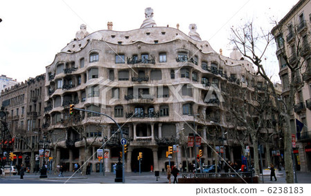 Casa Mila 6238183