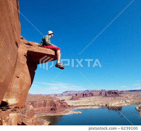 Man on the cliff Man on the cliff 6239100