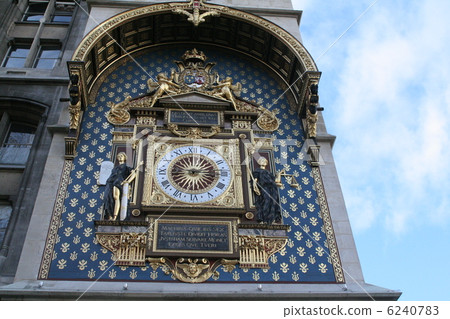 Large clock in Citadelle Paris Large clock in Citadelle Paris 6240783
