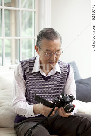 baby-boom generation, senior, male 6249775