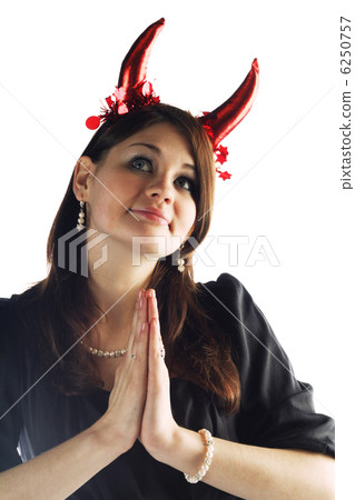 horned women 6250757