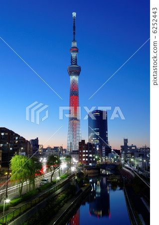 Christmas light up of Tokyo Sky Tree · Candle tree and scenery reflected on Kita-Tokawa River 6252443