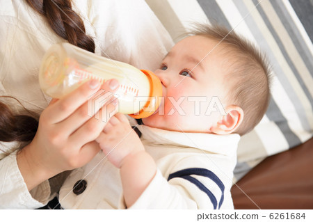 Babies and families Babies and families 6261684