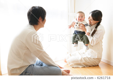 寶寶和家人 寶寶和家人 6261718