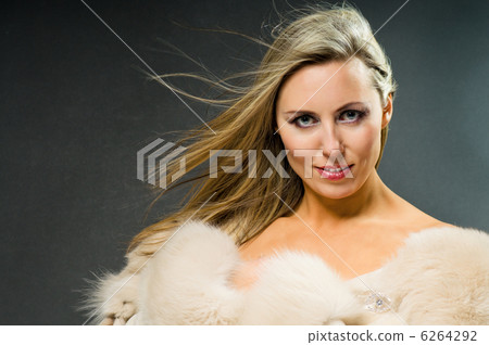 glamour portrait 6264292