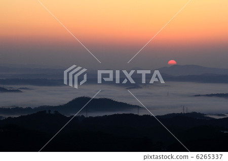 Sunrise 22 Sunrise 22 6265337