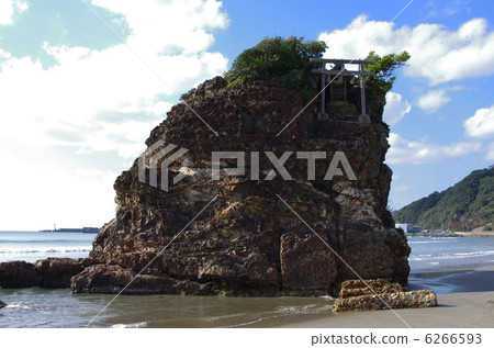 Inasa no yama 6266593