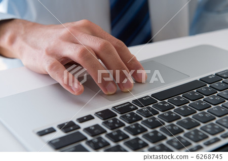 男手擊中鍵盤 男手擊中鍵盤 6268745