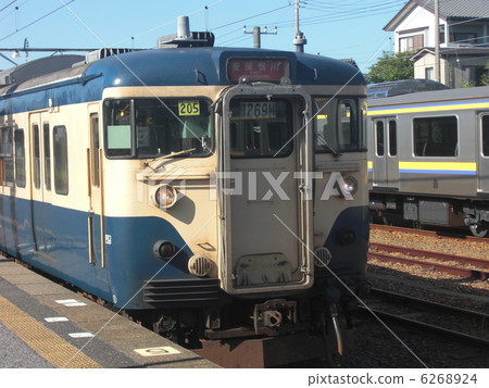 JR East 113 series 6268924