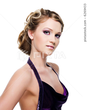 Attractive blond woman Attractive blond woman 6269433