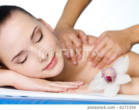 Massage on the shoulder Massage on the shoulder 6271356