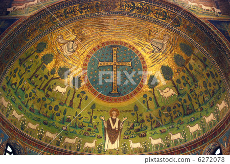 拉文納早期的基督教建築“Classe Basilica的Santa Polinare” 拉文納早期的基督教建築“Classe Basilica的Santa Polinare” 6272078
