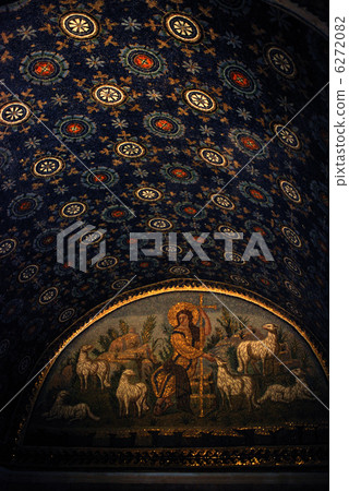 Ravenna's early Christian building group "Galla Placidia Mausoleum" 6272082